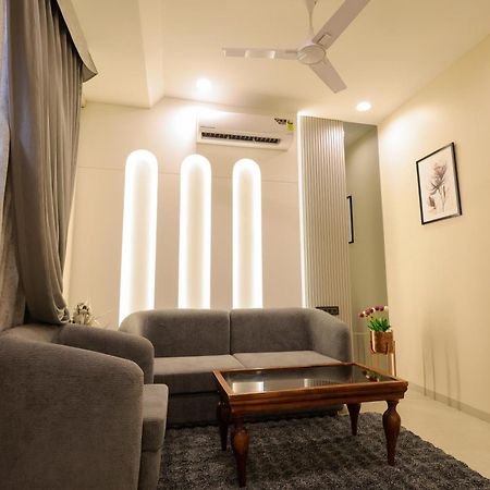 The Meera Hotel Ujjain Luaran gambar
