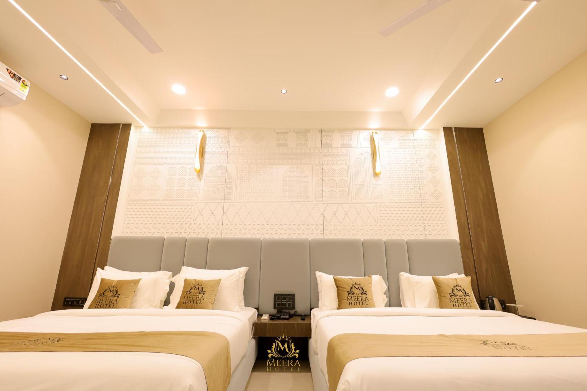 The Meera Hotel Ujjain Luaran gambar