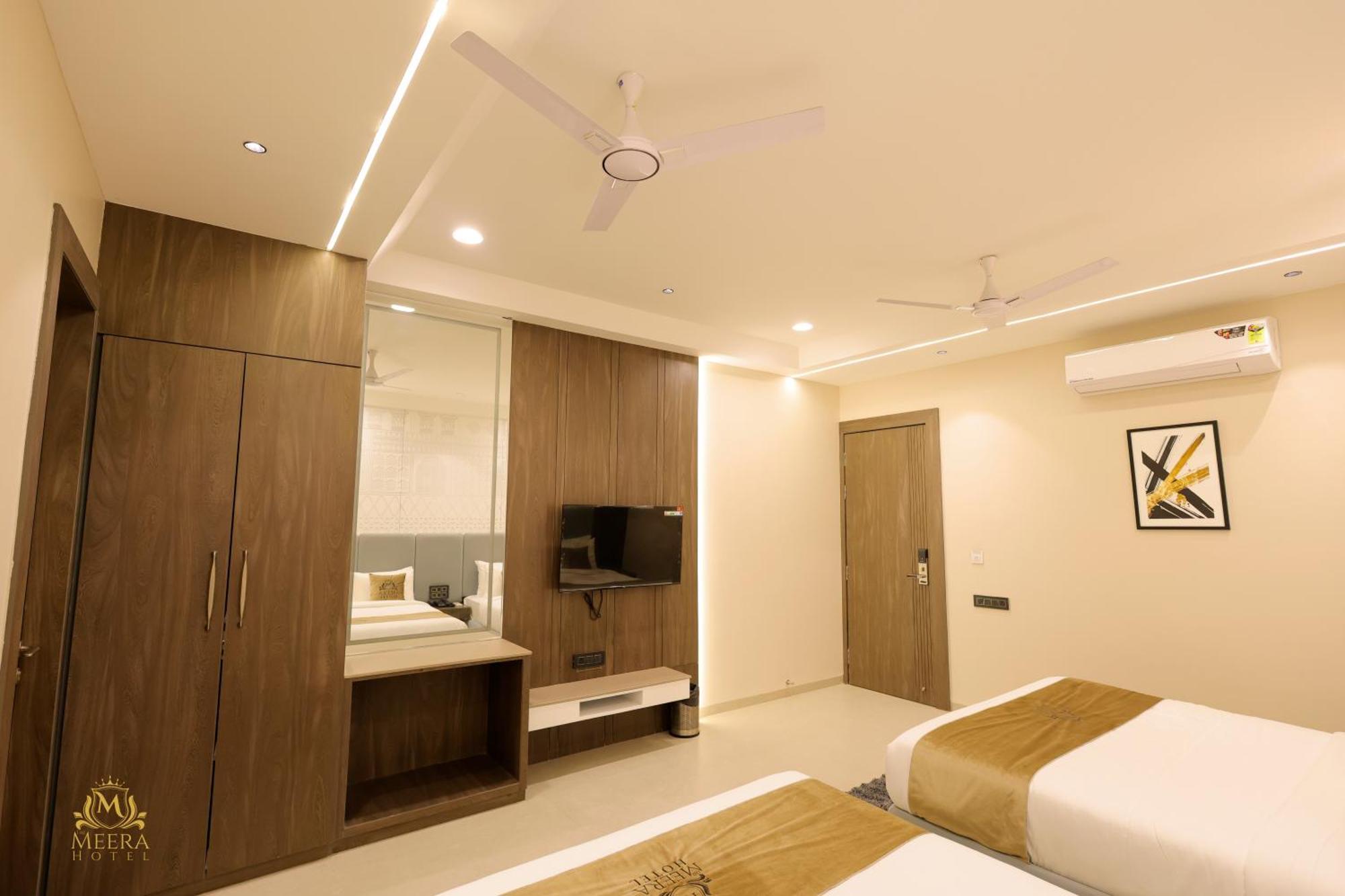 The Meera Hotel Ujjain Luaran gambar