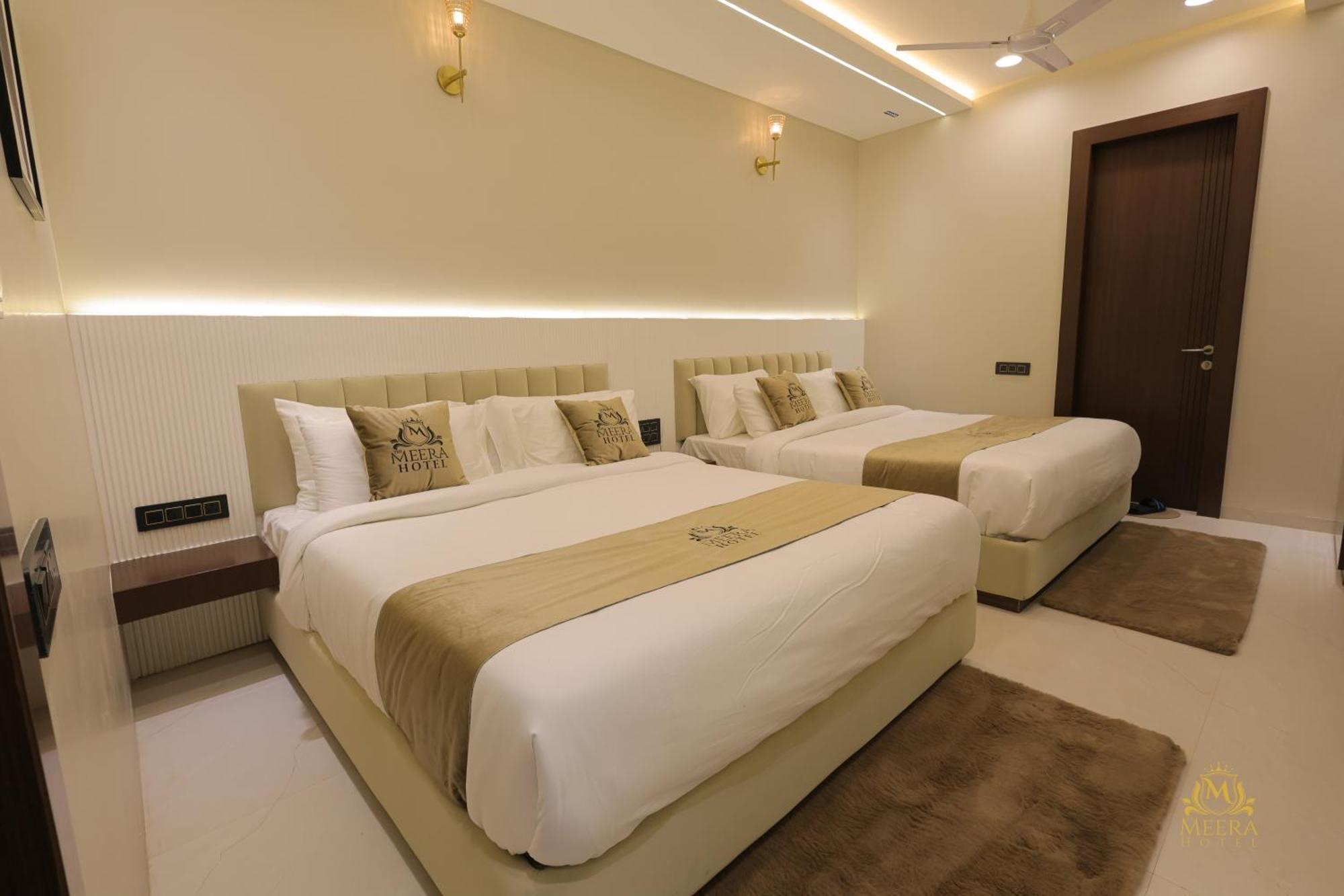 The Meera Hotel Ujjain Luaran gambar
