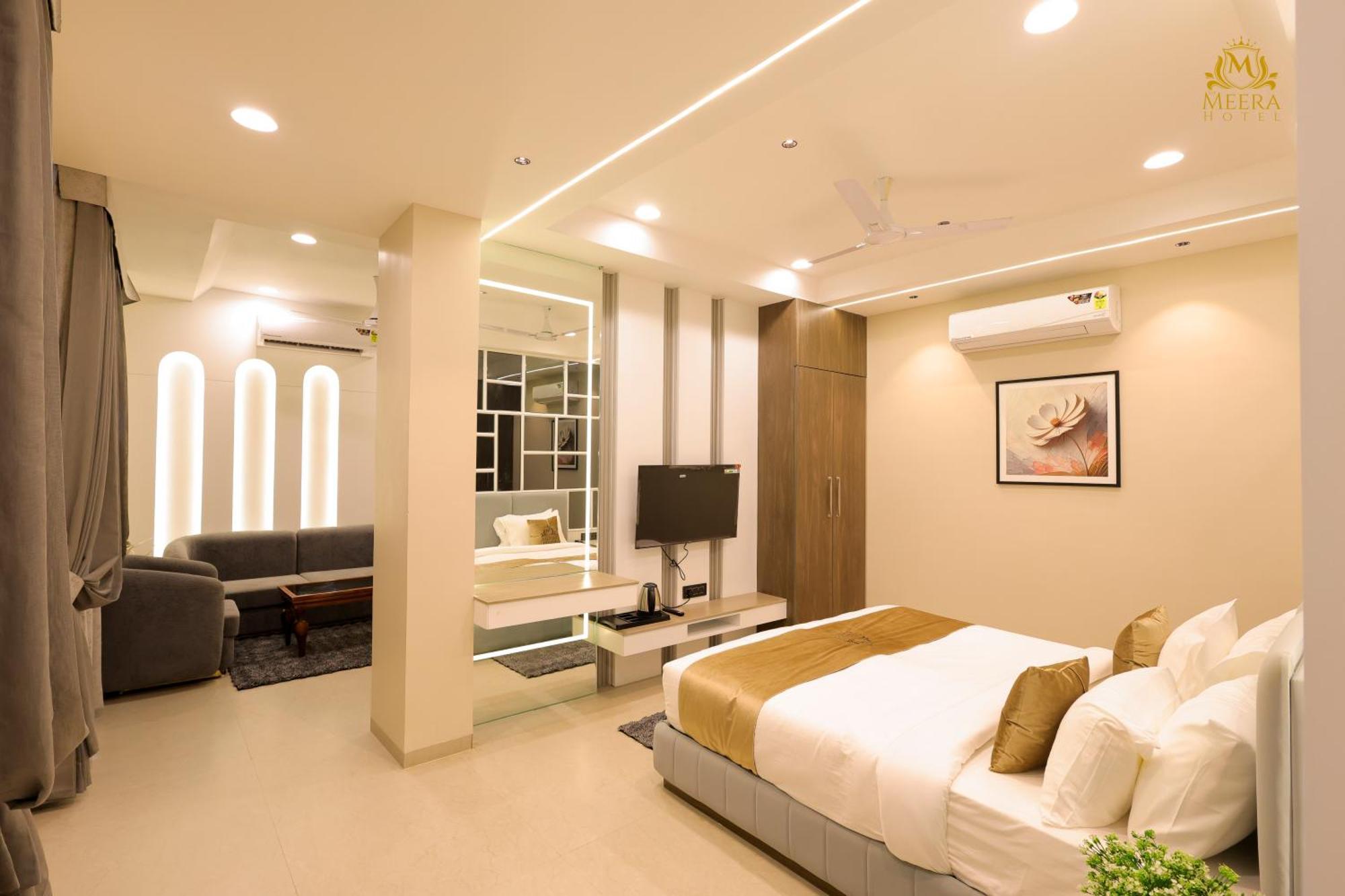 The Meera Hotel Ujjain Luaran gambar