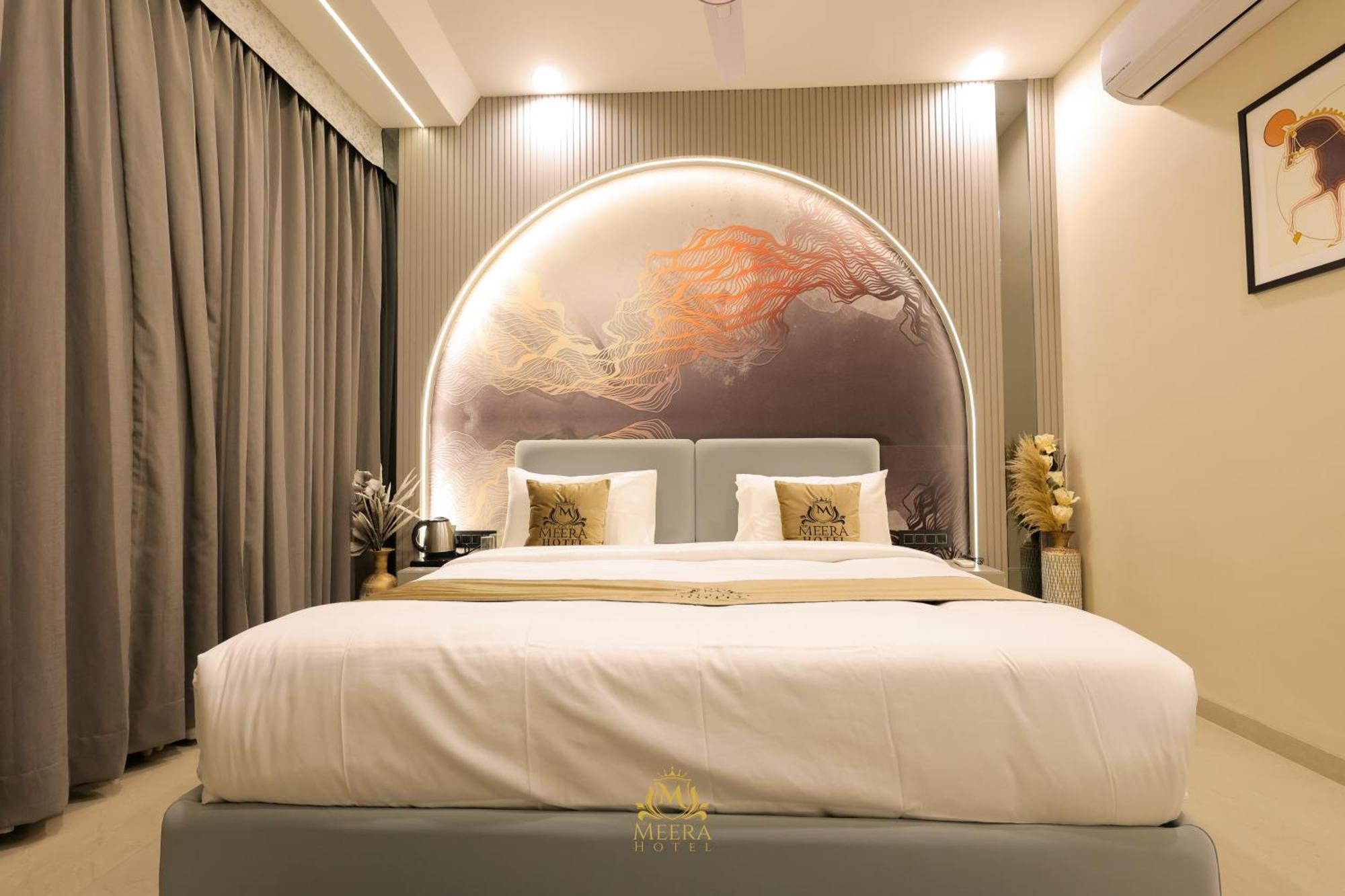 The Meera Hotel Ujjain Luaran gambar