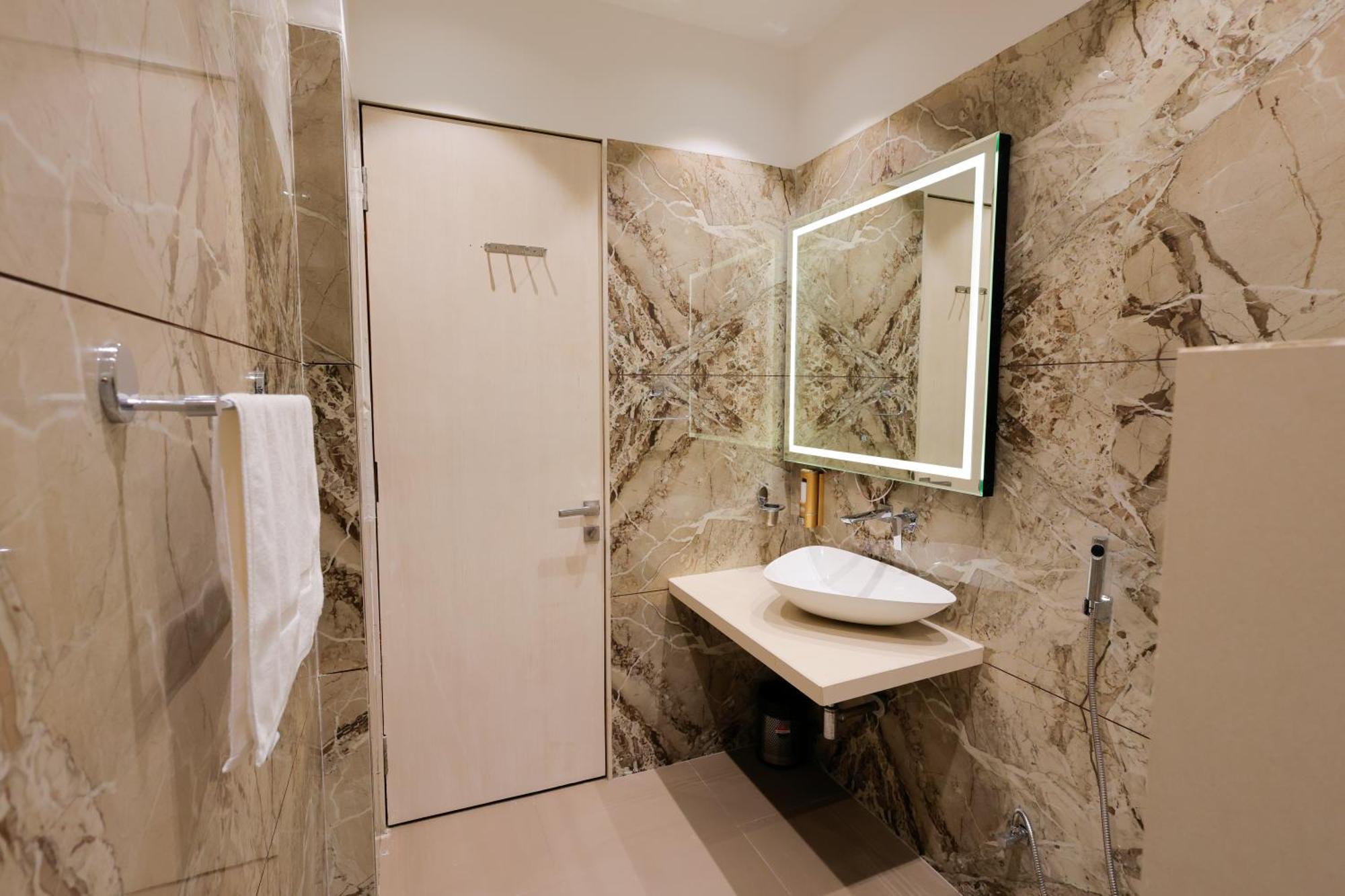 The Meera Hotel Ujjain Luaran gambar