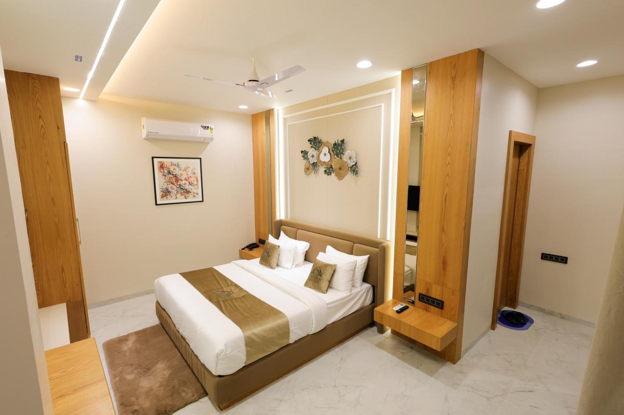 The Meera Hotel Ujjain Luaran gambar
